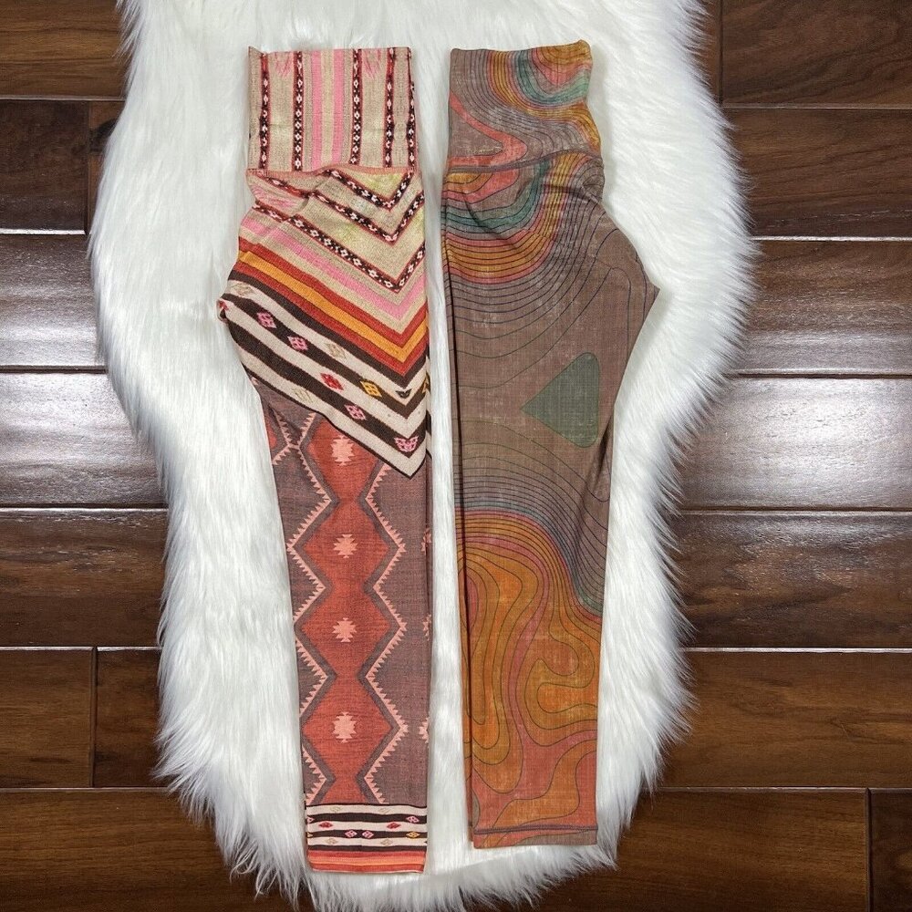 Bundle Of 2 Niyama Sol Women's Size XS Beachcomber Endless Cropped Leggings